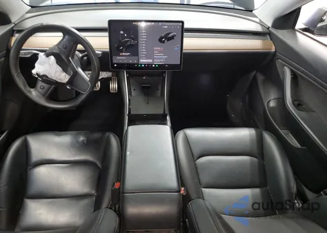 2018 Tesla Model 3 z USA, uszkodzony, nr VIN 5YJ3E1EBXJF151364